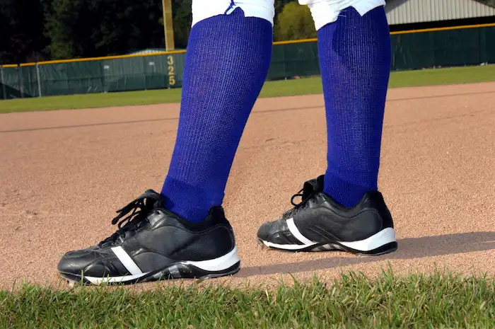 Best Shoes for Baseball Coaches