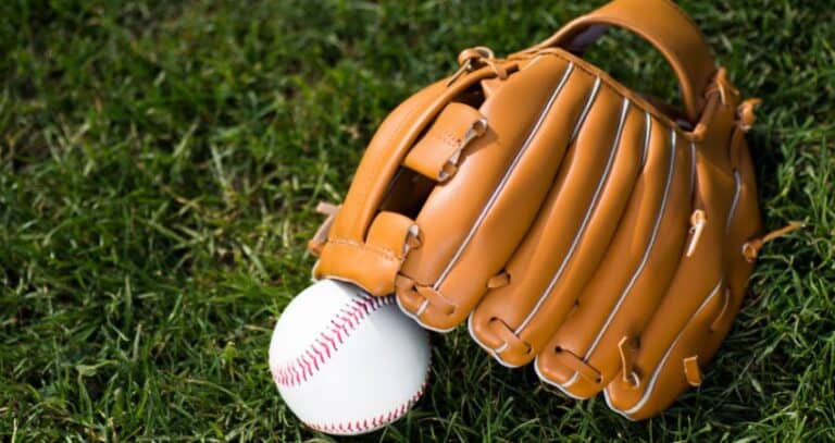 how-much-does-a-baseball-glove-cost-get-a-better-idea