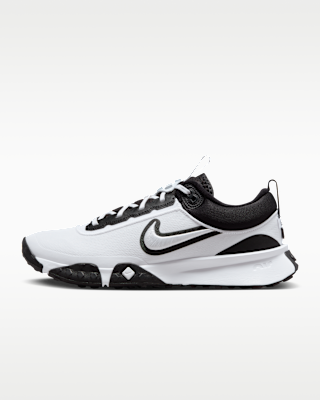 Nike Air Diamond Varsity Turf baseball shoe